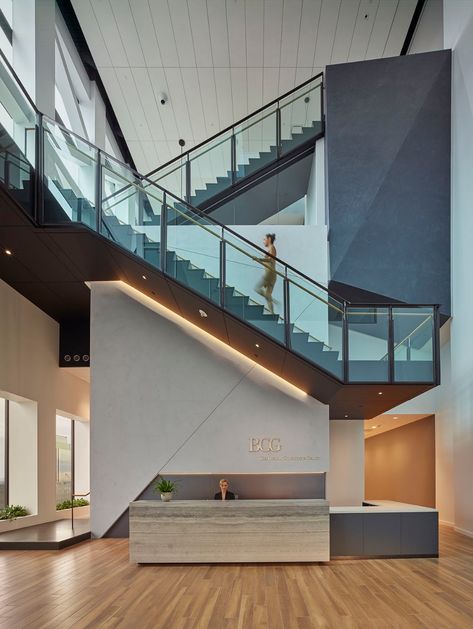 Lobby Building Lobby, Corporate Office Design, Management Consulting, Lobby Interior, Wood Stairs, Commercial Architecture, Home Office Space, Cool Apartments, Staircase Design