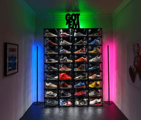 The best #sneaker display you've seen! Jordan Shoe Shelf, Sneaker Room, Sneaker Displays, Neon Sneakers, Dream Basement, Jordan Shoe, Sneaker Storage, Best Sneaker, Shoe Shelf