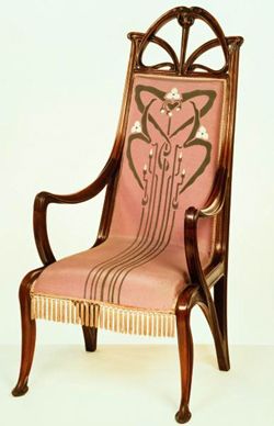 chair in Jugend/art nouveau. I'm actually more taken with the fabric pattern… Arte Art Deco, Nouveau Furniture, Design Art Nouveau, Art Nouveau Furniture, Art Nouveau Design, Art Deco Furniture, Deco Furniture, Art Nouveau Style, Art Nouveau Art