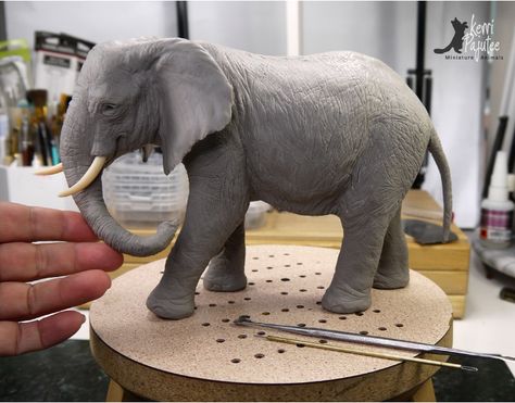 Miniature+1:12+Elephant+sculpture+by+Pajutee.deviantart.com+on+@DeviantArt Pottery Animals Sculptures, Animal Sculptures Clay, Clay Animals Sculpture, Elephant Anatomy, Clay Elephant, Elephant Pottery, Paper Mache Animals, Elephant Images, Pottery Animals