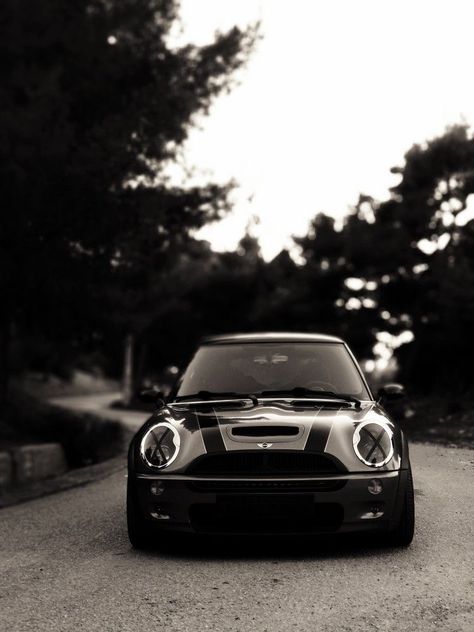 Mini Cooper Aesthetic Black, Mini Cooper Aesthetic Wallpaper, Black Mini Cooper Aesthetic, Mini Cooper Aesthetic, White Mini Cooper, Mini Cooper R53, Mini Cooper Wallpaper, Cooper Aesthetic, Black Mini Cooper