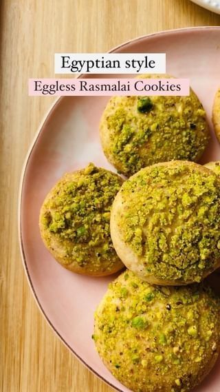 Cookies Recipes Indian, Indian Cookies, Eggless Cookies, Eggless Desserts, Powder Sugar, Eggless Baking, Egyptian Food, Indian Cooking Recipes, Sweet Dishes Recipes