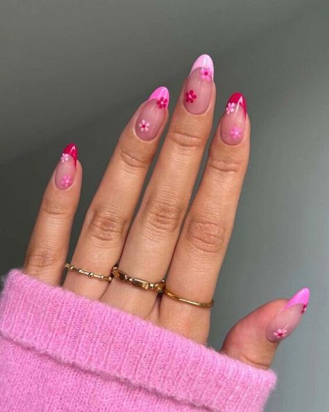 Pink Summer Nails 2024 - Trendy Manicure Inspirations Barbie Pink Nails, Summery Nails, Pink Nail, Pink Spring, Spring Nail, Nagel Inspo, Floral Nails, French Tip Nails, Chic Nails