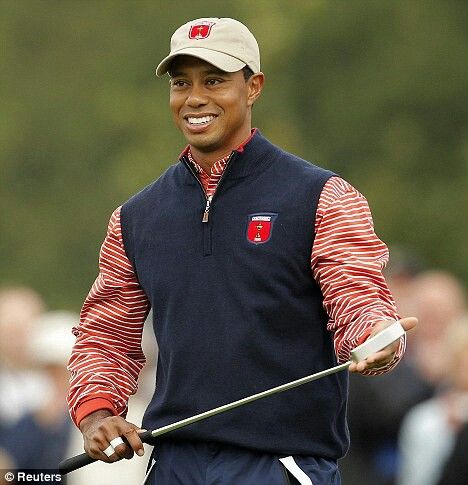 Golf Style Men, Pub Golf, Golf Fits, Famous Golfers, Ladies Golf Bags, Tiger Wood, Golf Inspiration, Golf Stuff, Golf Art