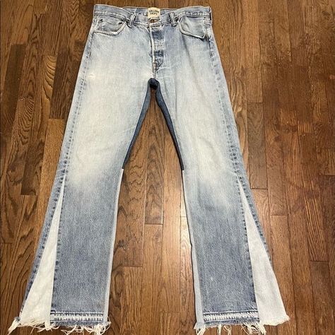 90210 LA Flare Washed Denim Jeans Custom Flare Jeans, Gallery Department Clothing, Flared Jeans Outfit Men, Men Flare Jeans, Flared Jeans Men, Gallery Dept Jeans, Custom Denim Jeans, Jean Custom, Gallery Department