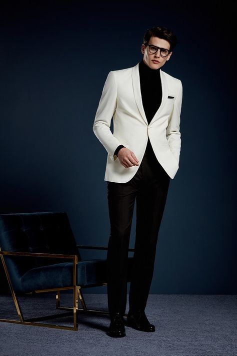 A first look at the new Reiss Autumn/Winter 2016 menswear collection which… Cocktail Party Outfit Men, Turtleneck Suit, Turtleneck Outfit Men, White Blazer Men, Cocktail Attire Men, Party Outfit Men, Cocktail Party Outfit, Blazer Outfits Men, Style Masculin