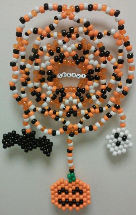 Kandi Dream Catcher, Kandi Pumpkin, Halloween Kandi Ideas, Halloween Kandi, Kandi Charms, Kandi Inspiration, Kandi Inspo, Pony Bead Crafts, Ghost Bat