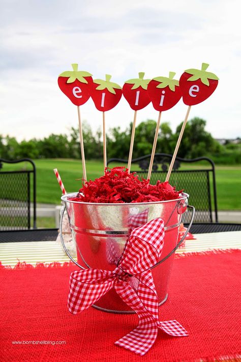 Strawberry Themed Birthday Party Strawberry Birthday Centerpiece Ideas, Berry First Birthday Table Centerpiece, Strawberry Centerpiece, Berry First Birthday Party Centerpieces, Berry Sweet 1st Birthday Centerpieces, Strawberry Party Activities, Strawberry Centerpieces, Strawberry Games, Berry First Birthday Centerpiece