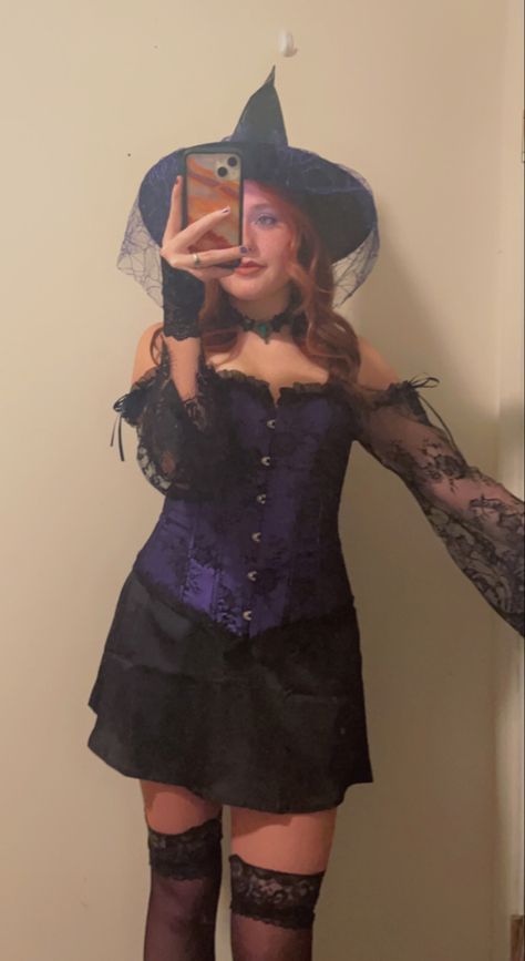 Purple Vampire Costume, Purple Costume Ideas Halloween, Purple Hair Halloween Costumes Ideas, Purple Halloween Costumes, Witch Corset, Purple Witch Costume, Corset Halloween Costume, Corset Halloween Costumes, Witch Costume Diy