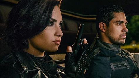 Demi Wilmer, Demi Lovato And Wilmer Valderrama, Demi Lovato Wilmer Valderrama, Wilmer Valderrama, Rock Girl, Eyebrows On Fleek, Pop Rock, Demi Lovato, American Singers