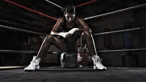 love the lighting    Sugar Sweet Ray - Female Professional Boxer by Joel Grimes Photography, via Flickr Boxing Photoshoot, Senior Sports Photography, Ring Photoshoot, Workout Photoshoot, Photography Boxes, Gym Photoshoot, Boxing Ring, Female Boxers, Sport Portraits