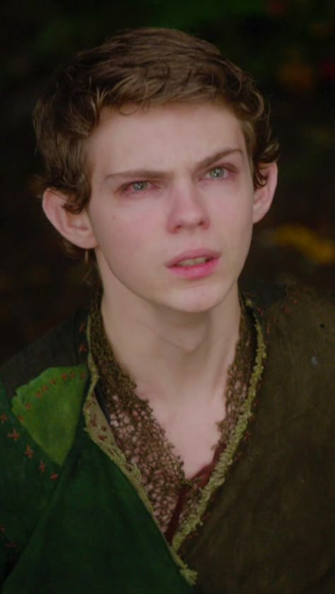 Cute Boys Wallpaper, Original Peter Pan, Peter Pan Costume Kids, Peter Pan Imagines, Peter Pan Wallpaper, Once Upon A Time Peter Pan, Peter Pan 3, Robbie Kay Peter Pan, Pan Ouat