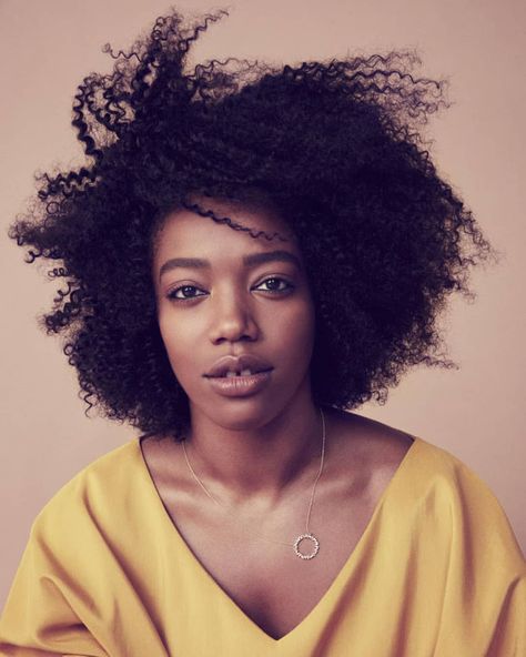 NAOMI ACKIE Hair by KEVIN FORTUNE Naomi Ackie, Naomi Scott Icon, Naomi Scott Makeup, Speechless Naomi Scott, Naomi Scott Smile, Jen And Justin, Naomi Filmer, Young Vic, Lady Macbeth 2016