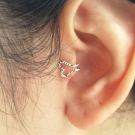 image 0 Tragus Cuff, Tragus Ear Cuff, Ear Cuffs Silver, Ear Cuffs No Piercing, Heart Ear Cuff, Earring Cartilage, Tragus Earring, Cute Ear Piercings, Ear Piercings Cartilage