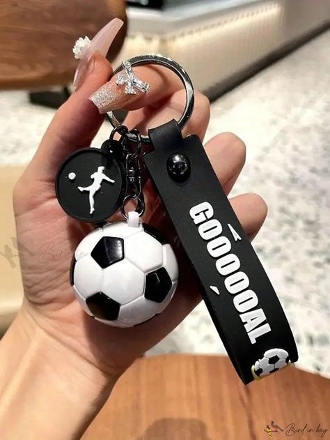 Bird in Bag - High-Quality Football Fan Game Key Chain Pendant - Elegant and Fashionable Football-themed Backpack Pendant - Perfect Gift for Men and Women - Premium Key Chain Accessories - Key Chain Charms Jake Christmas, Amazon Phone Cases, Soccer Accessories, Gifts 2023, Football Fashion, Car Key Chain, Bf Gifts, Chain Accessories, Fan Accessories