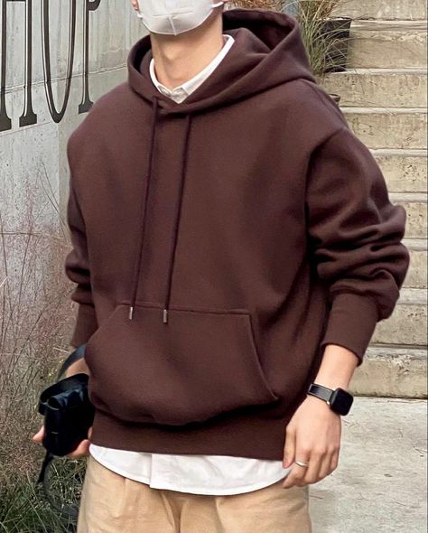 Hoddies Outfits, Sweater Outfits Men, Guys Fashion Casual, Minimalist Fashion Men, Classy Outfits Men, Mens Trendy Outfits, Mens Casual Dress Outfits, Men Stylish Dress, Guys Clothing Styles