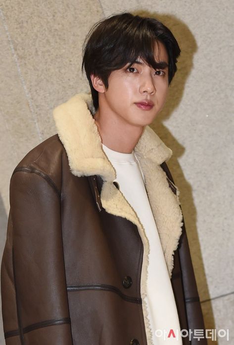 Bts Airport, Jin Kim, 4 December, Seokjin Bts, Chiba, Worldwide Handsome, Bts Bangtan Boy, Bts Jin, Bts Boys