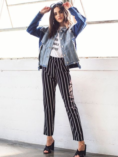 SheIn Pinstripe Pants Black Striped Pants Outfit, Stripe Pants Outfit, Striped Palazzo Pants, Peg Pants, Striped Pant, Cool Summer Outfits, Mode Hijab, Fashion Mode, Mode Style