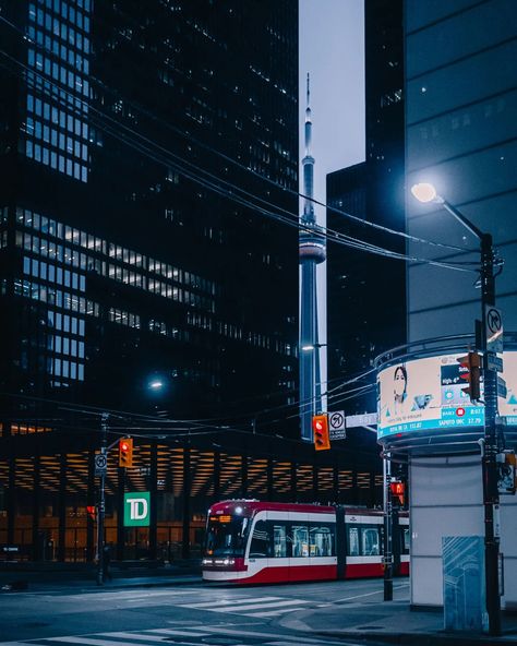 Today in Views That You'll Never Likely See Again 😭 . . . #Toronto #tdot #streetgrammer #streetphotography #everybodystreet #lovetoronto #igerstoronto #streetclassics #urbanjungle #shotzdelight #fatalframes #fatalframes10k #hypebeast Toronto Photography, April 20, Urban Jungle, Street Photography, Times Square, Toronto, Photography, On Instagram, Instagram