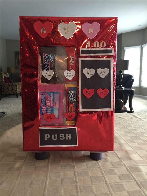 Vending Machine Valentine's Box Cheer Valentines Box Ideas, Girls Valentines Boxes, Diy Valentines Box, Valentine Boxes For School, Kids Valentine Boxes, Valentine Card Box, Easy Valentine Crafts, Valentine Day Boxes, Cute Valentines Day Gifts