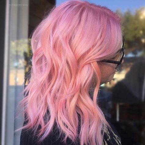 Candyfloss Pink Hair, Rose Pink Hair, Pink Grunge, Pastel Grunge, Dusty Rose Pink, We Are A Team, Short Hair Color, Hair Color Blue, Pastel Hair