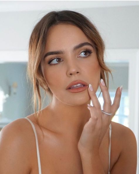 Bailey Madison, Bailee Madison, Celebrity Look, Look Alike, Pretty Little Liars, Makeup Inspo, Celebrity Style, Hollywood, Actresses