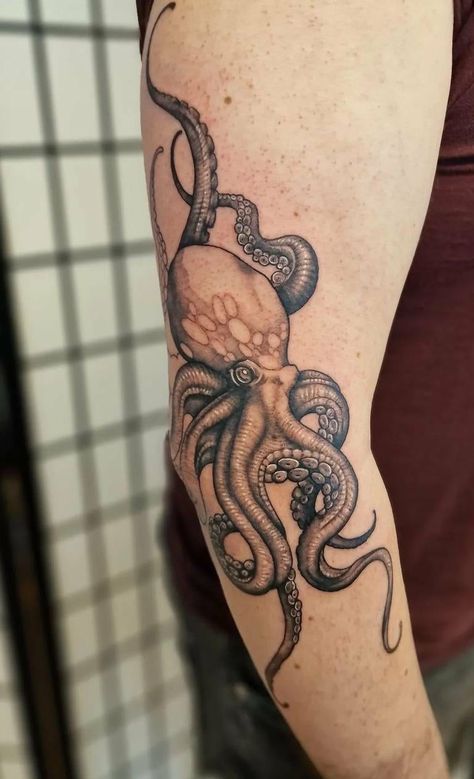 Octopus Thigh Tattoos Men, Feminine Octopus Thigh Tattoos, Octopus Elbow Tattoo, Fine Line Octopus Tattoo, Octopus Tattoos Arm, Octopus Knee Tattoo, Octopus Tattoos For Men, Octopus Arm Tattoo, Octopus Thigh Tattoos