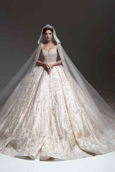 Bride Gowns Princess, Game Of Thrones Inspired Wedding Dress, Long Sleeve Wedding Dress With Cape, Wedding Dress Fantasy, Elegant Long Sleeve Wedding Dresses, Gorgeous Wedding Dress Princesses, Arabic Wedding Dresses, Baju Kahwin, Chic Prom Dresses