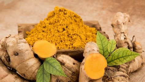 Meet kasturi manjal or wild turmeric that can brighten your skin like no other Turmeric Powder Benefits, Aphrodisiac Foods, Natural Skin Care Ingredients, Turmeric Powder, Natural Pain Relief, Turmeric Root, Healthy Juices, How To Treat Acne, Skincare Ingredients