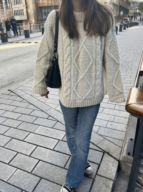 Business Casual Outfits Winter Women, Vinter Mode Outfits, Downtown Aesthetic, Downtown Girl Aesthetic, Look Legging, Skandinavian Fashion, Downtown Outfits, Gilmore Girl, School Looks