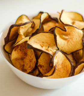 Ninja Foodi Recipes Archives - Mommy Hates Cooking Dehydrated Apples In Ninja Foodi, Ninja Air Fryer Recipes, Ninja Foodi Recipes, Ninja Air Fryer, Dehydrated Apples, Healthy Chips, Apple Snacks, Dehydrated Foods, Carrot Fries