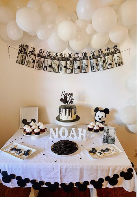 Monochromatic Mickey Mouse Party, Mickey Mouse Birthday Aesthetic, Disney First Birthday Boy, Black And White Mickey Mouse Party, 1st Birthday Boy Themes Unique, Modern Mickey Mouse Party, Modern Mickey Mouse Birthday, Mickey Themed Birthday, 2nd Birthday Theme