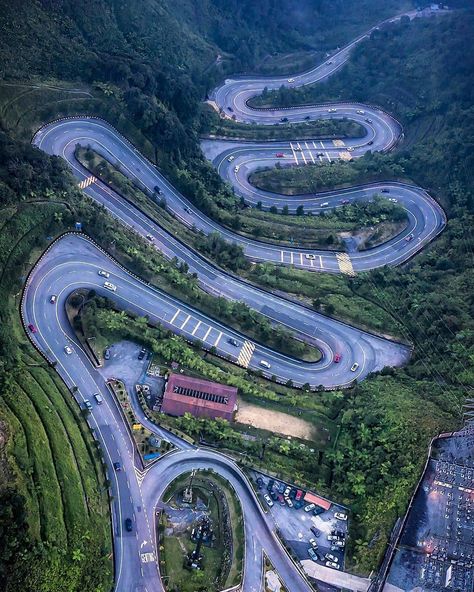 📍 Genting Highland, Malaysia.. . . . . #gentinghighland #gentinghighlands #Malaysia #malaysia🇲🇾 #roadtrip #photography #travelgoals #travel… Genting Highlands Aesthetic, Genting Malaysia, Malaysia Vacation, Genting Highland Malaysia, Genting Highland, Roadtrip Photography, Kuala Lumpur Travel, Genting Highlands, Murugan Wallpapers