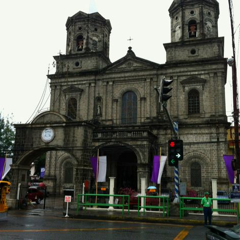 Holy Rosary Parish Church - Angeles City, Pampanga, Philippines I've been here. Angeles City Pampanga, Pampanga Philippines, Food Log, Holy Rosary, Cathedral Church, Rosary, Notre Dame, Philippines, Favorite Places