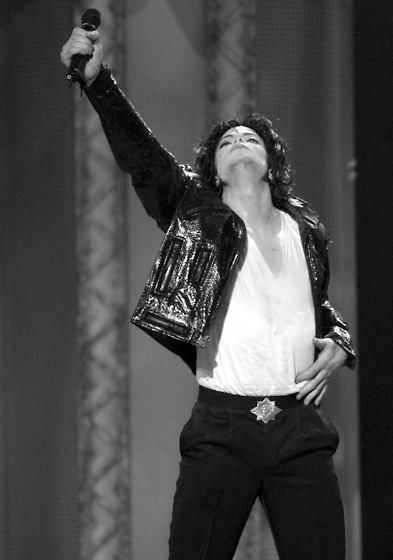 Michael Jackson Michael Jackson 30th Anniversary, Michael Jackson 2001, You Rock My World, Chris Tucker, Luther Vandross, King Of Music, Jackson 5, The Jacksons, Best Short Haircuts