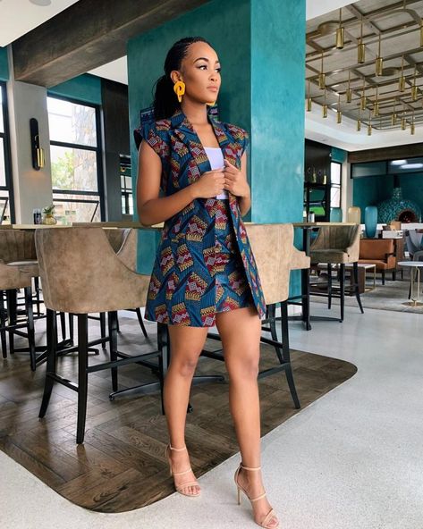 Short African Dresses, African Print Clothing, African Fashion Skirts, African Dresses Modern, Afrikaanse Mode, African Wear Dresses, African Inspired Clothing, African Fashion Modern, African Fashion Women Clothing