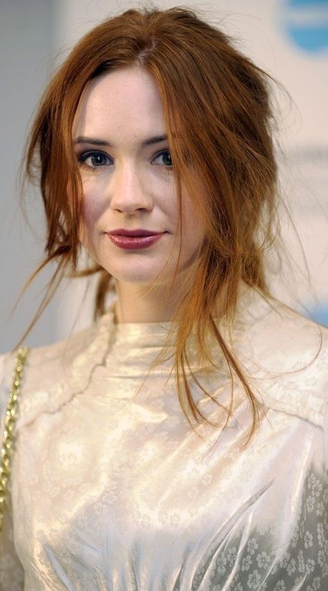 Karen Gillan Doctor Who, Karen Gillen, Karen Gillian, Female Celebrity Crush, Pretty Redhead, Karen Gillan, Beauty Shoot, Auburn Hair, Inverness