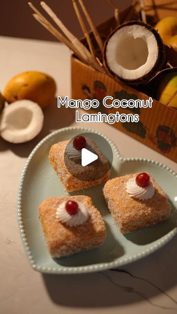 Lamingtons Cake, Cake Mango, Mango Recipe, Cake Recipe Easy, Mango Cake, Mango Recipes, Tea Cake, Dessert Cake Recipes, Mango Coconut