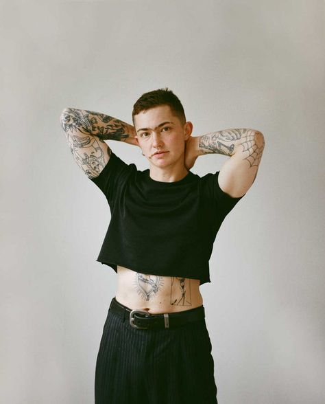 Queer By Design | Bothandapparel – Both& Apparel Cropped T Shirt Outfit, Crop Top Reference, Transmasc Summer Outfits, Transmasc Fashion, Transmasc Outfits, Cropped Shirt Outfit, Men Crop Top, Crop Top Men, Mens Crop Top