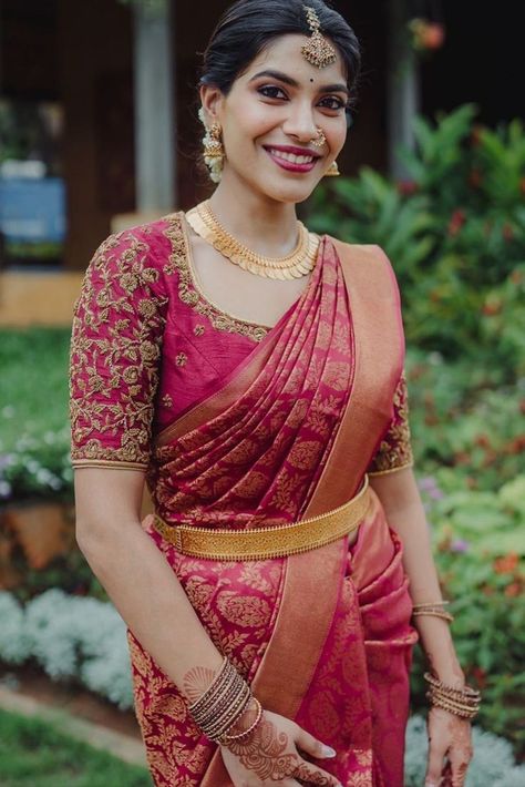 We love it when bridesmaids don’t shy away from spilling some sass in vibrant outfits. It adds so much liveliness to the ‘bride & her sister/ BFF' portraits! Seeing this trend being a front runner at South Indian weddings, we decided to curate some of our most liked outfits donned by the duos down South. Maybe, this post will help you take cues and tell your maid of honor to wear a bright, vivid outfit for your celebrations. ;) South Indian Wedding Saree For Bride Sister, South Indian Wedding Dress For Sister, Bridesmaid Sarees South Indian, Brides Sister Indian Outfit Saree, South Indian Wedding Outfits Sisters, South Indian Bridesmaids Saree, Vivid Outfit, South Indian Bridesmaids, Kasu Haram