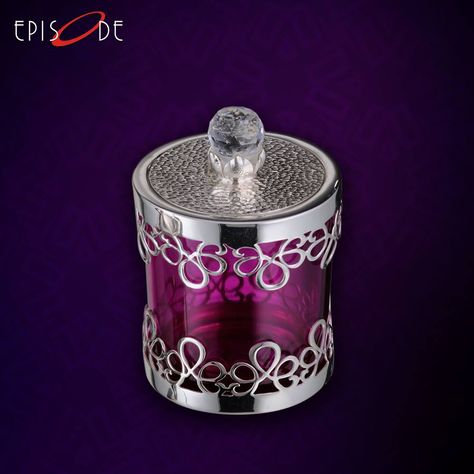 When it comes to wedding anniversary return gift options, you will not fell short of options. Here are the best silver jubilee wedding anniversary return gifts for your silver jubilee anniversary party: Silver Wedding Gifts, Silver Anniversary Gifts, Silver Pen, Silver Jubilee, Silver Jewelry Box, Return Gifts, Gift Wedding Anniversary, Return Gift, Love Of Your Life