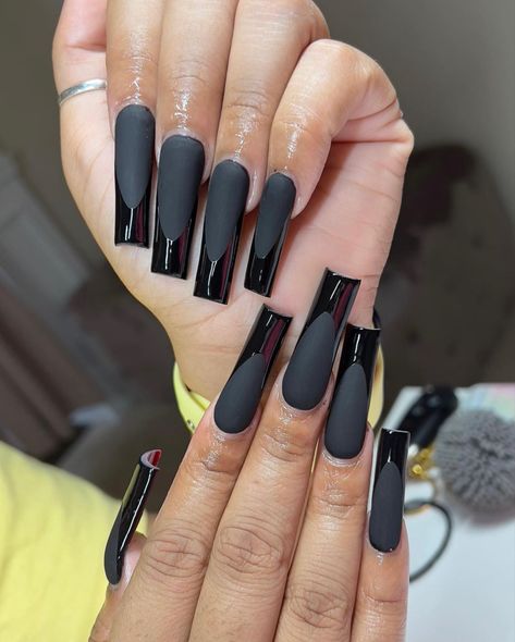 Black Long Nails Designs, Black Square Acrylic Nails, Black Gel Nails, Curved Nails, Tapered Square Nails, Trending Nails, Girl Nails, Long Acrylic Nail Designs, Square Nail Designs