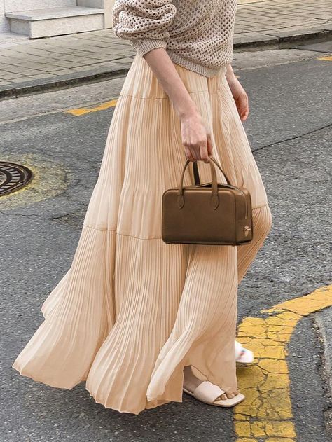 DAZY Solid Pleated Ruffle Hem Skirt | SHEIN USA Beachy Dresses, Couture Skirts, Ruffle Hem Skirt, Flowy Maxi Skirts, Work Chic, Elegante Casual, Preppy Casual, Chic Sweaters, Hem Skirt