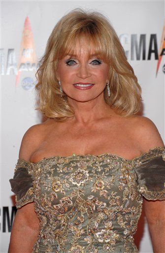 BARBARA ANN MANDRELL Born: 12-25-1948 AMERICAN COUNTRY MUSIC SINGER Mandrell Sisters, Barbara Mandrell, Country Female Singers, Country Western Singers, Barbara Ann, Best Country Music, Southern Girls, Country Pop, Western Music