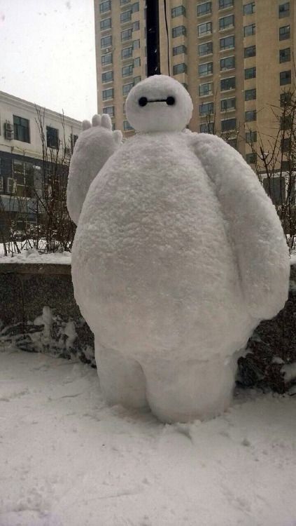 Snow Sculptures, Funny Disney Memes, Snow Art, Snow Fun, Keramik Design, Big Hero 6, Big Hero, Snow Man, Winter Aesthetic