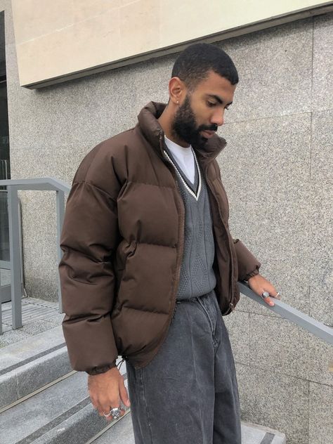 Menswear Photoshoot, Brown Puffer Jacket Outfit, Puff Jacket Outfit, Puffer Jacket Outfit Men, Teaching Mens Fashion, Puffer Outfit, Brown Puffer Jacket, Winter Jacket Outfits, Puffer Jacket Outfit