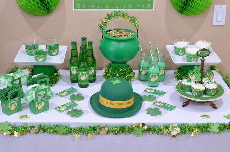 Dessert table at a St. Patrick's Day baby shower party! See more party planning ideas at CatchMyParty.com! Baby Shower Ideas Decorations, Irish Theme Party, St Patricks Baby, Baby Shower Desserts Boy, Green Dessert, St Patricks Decorations, St Patties, St Patric, Irish Theme