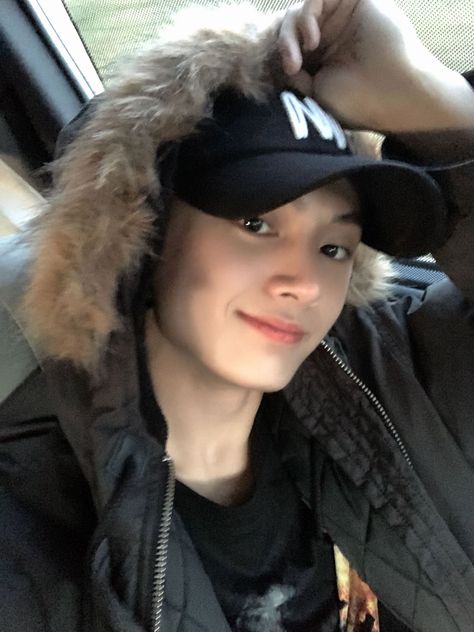 Jay Enhypen, Jay Park, Aesthetic Videos, Pretty Men, Cute Couple Pictures, Boyfriend Pictures, Boyfriend Material, Cool Kids, Riding Helmets