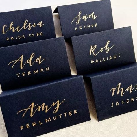 Handmade Paper Place Cards, Table Cards Wedding, Creative Place Cards Wedding, Tents Wedding, Place Card Ideas, Calligraphy Place Cards, Wedding Table Cards, Thanksgiving Place Cards, Table Name Cards