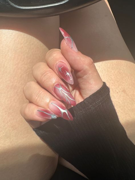 Red Nails Acrylic Chrome, Aura Nails With Chrome Design, Red Aura Nails With Chrome, Red And Silver Chrome Nails, Metallic Nails Acrylic, Red And Chrome Nails, Red Airbrush Nails, Maroon Chrome Nails, Red Metallic Nails